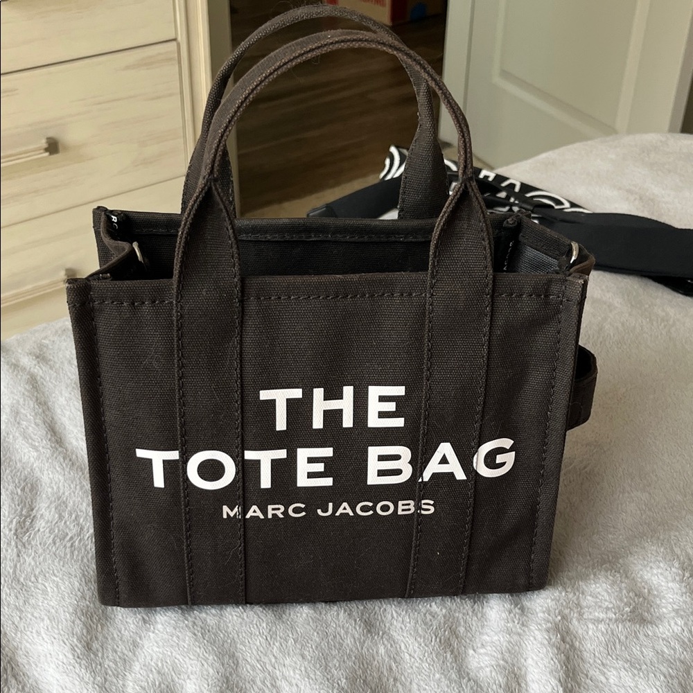 Marc Jacobs Small The Tote